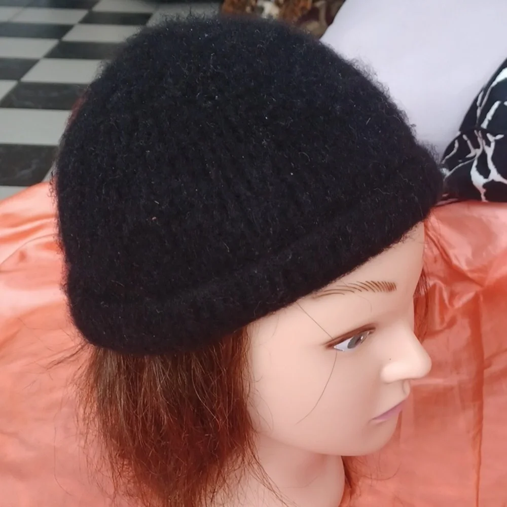 Gene Meyer 100% Cashmere Beanie, Black